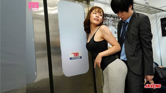 I had my hands on a big-breasted girl in a sports costume who was getting on the train without changing after going home from the gym, and she made me ejaculate over and over again until the end with a close-up, sweaty reverse molester… Ruisa Miyazuki MIAB-125
