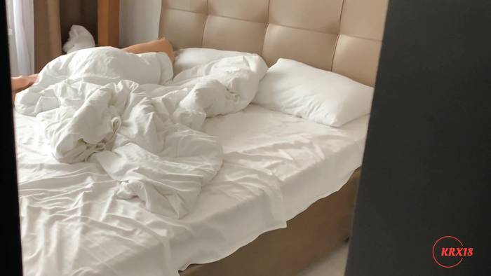 A Guy Wakes Up Eva Elfie, Fucks Her, And Cums On Her Face