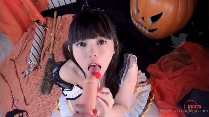 Kitty Kum Treats Herself To A Dildo