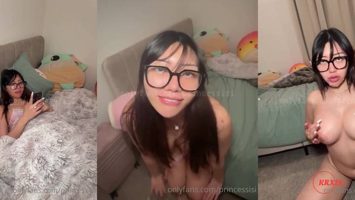Princessisi Gets Banged Before Going To Sleep